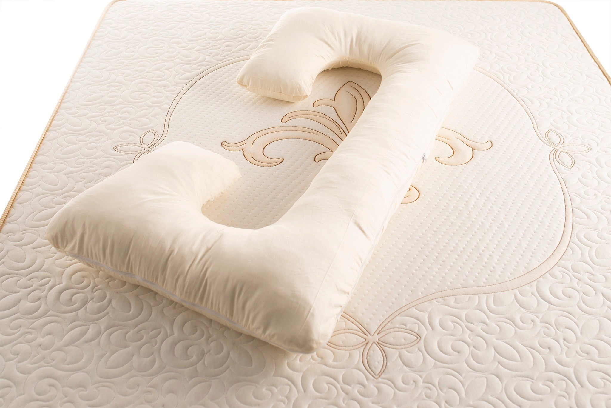 C shaped natural maternity pillow with cotton sateen zippered cover by Woolland 